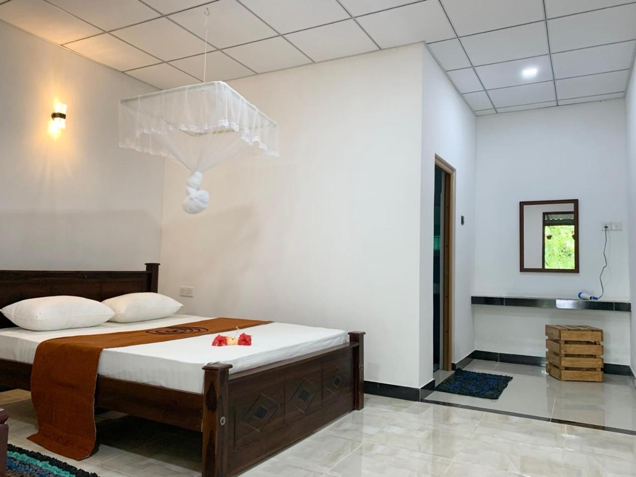Manju Homestay Sigiriya Bagian luar foto