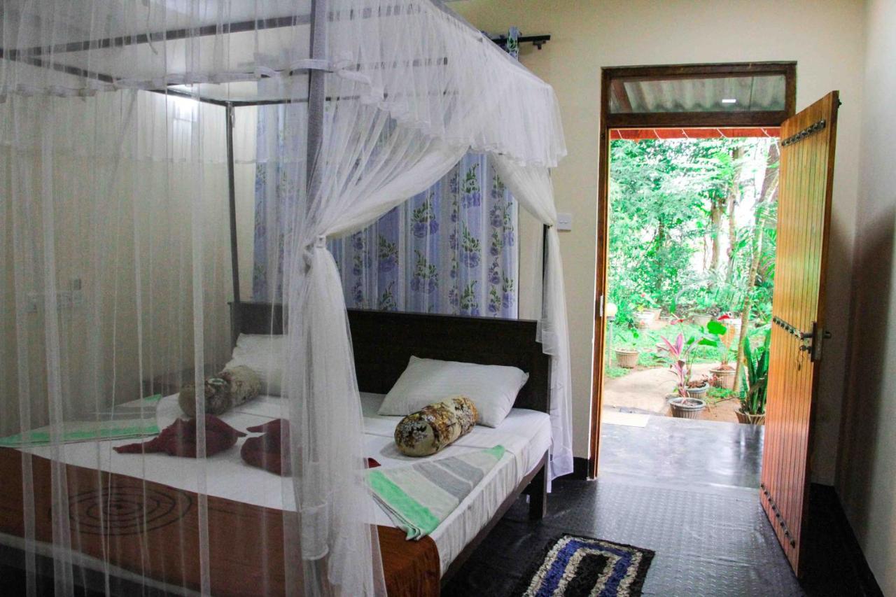 Manju Homestay Sigiriya Bagian luar foto